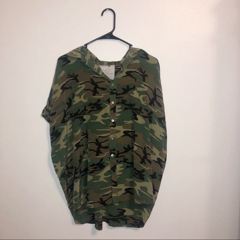 SOLD 💐 ACACIA • Silk Camo Mombasa